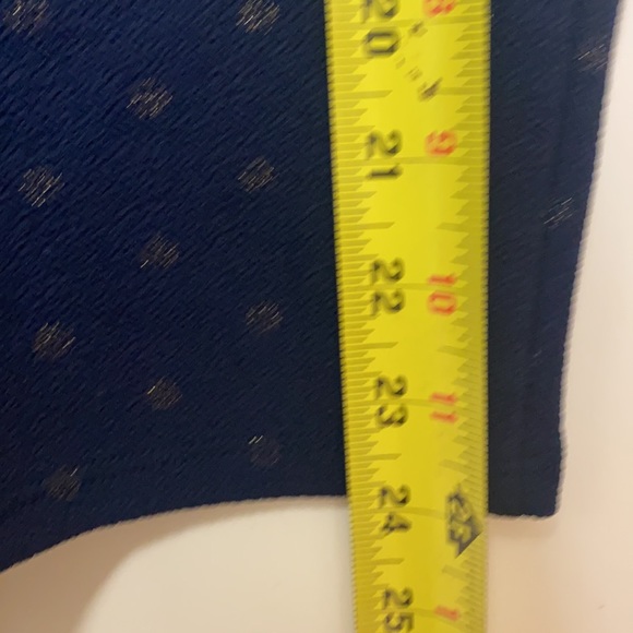 2/$10- LuLaRoe- Cassie Pencil Skirt Stretchy - Picture 5 of 11